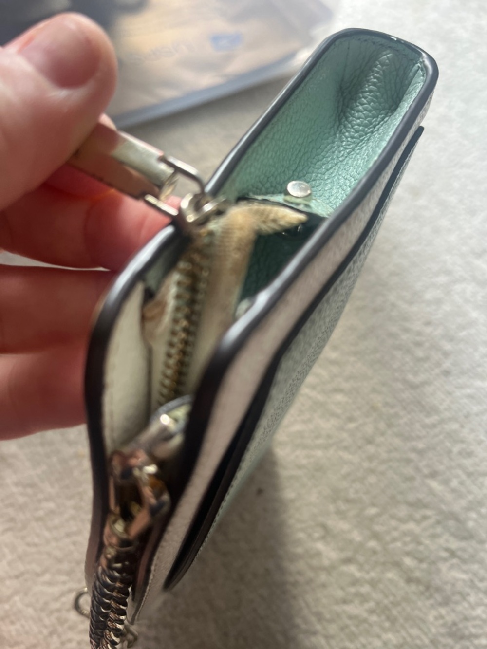 kate spade Two-Tone Pebbled Leather crossbody in Mint and Cream. - Picture 6 of 6